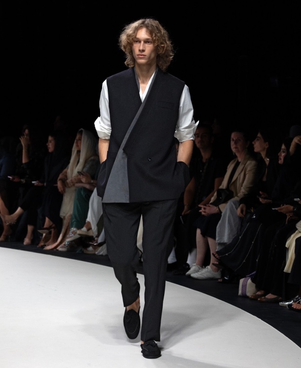  بإلهام من أغنية ليلة خميس .. نورا سليمان تُحيي السحر الكلاسيكي في مجموعة "8 مساءً"