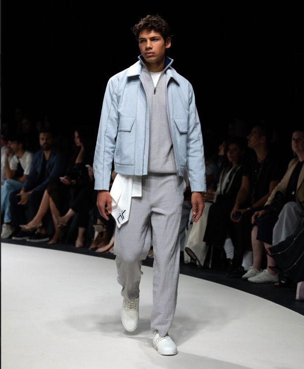  بإلهام من أغنية ليلة خميس .. نورا سليمان تُحيي السحر الكلاسيكي في مجموعة "8 مساءً"