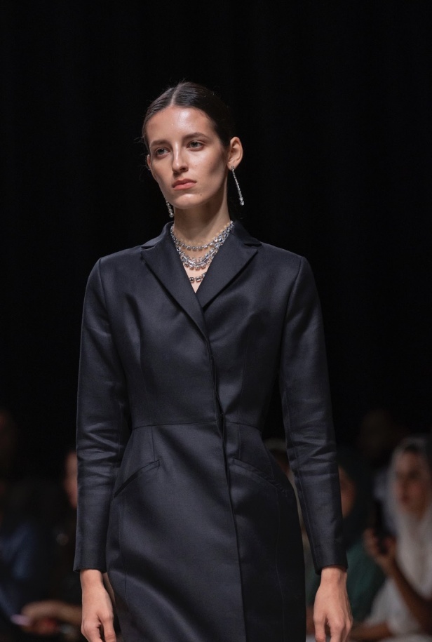  بإلهام من أغنية ليلة خميس .. نورا سليمان تُحيي السحر الكلاسيكي في مجموعة "8 مساءً"