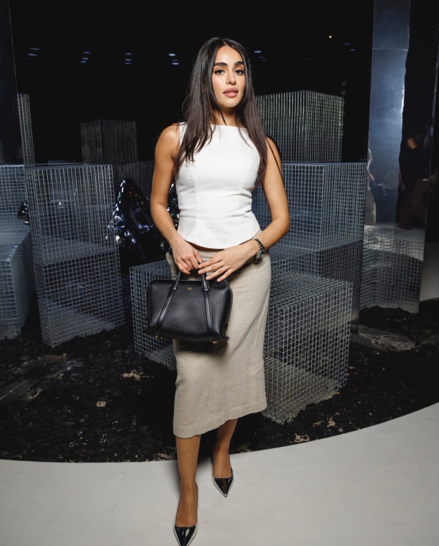  بإلهام من أغنية ليلة خميس .. نورا سليمان تُحيي السحر الكلاسيكي في مجموعة "8 مساءً"