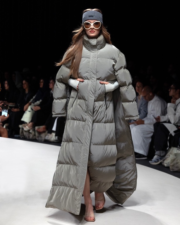 1886 أسبوع الأزياء في الرياض