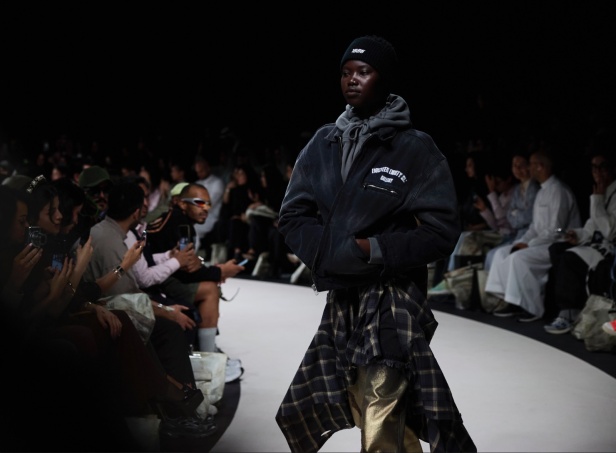 1886 أسبوع الأزياء في الرياض