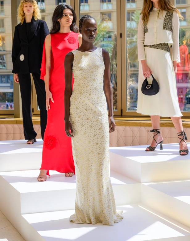 الأصالة النجدية تتألق في مجموعة موضي من مكرم مرزوقي: أزياء تروي حكايات المرأة السعودية