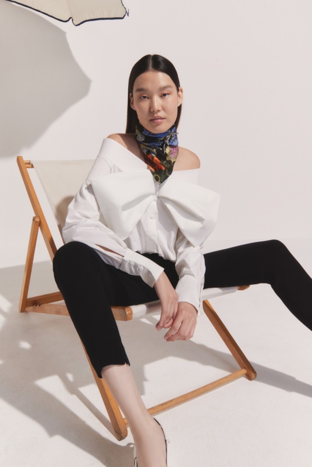 مجموعة AZZI & OSTA لربيع وصيف 2025 تجسد روح السفر المغامر من شروق الشمس إلى غروبها