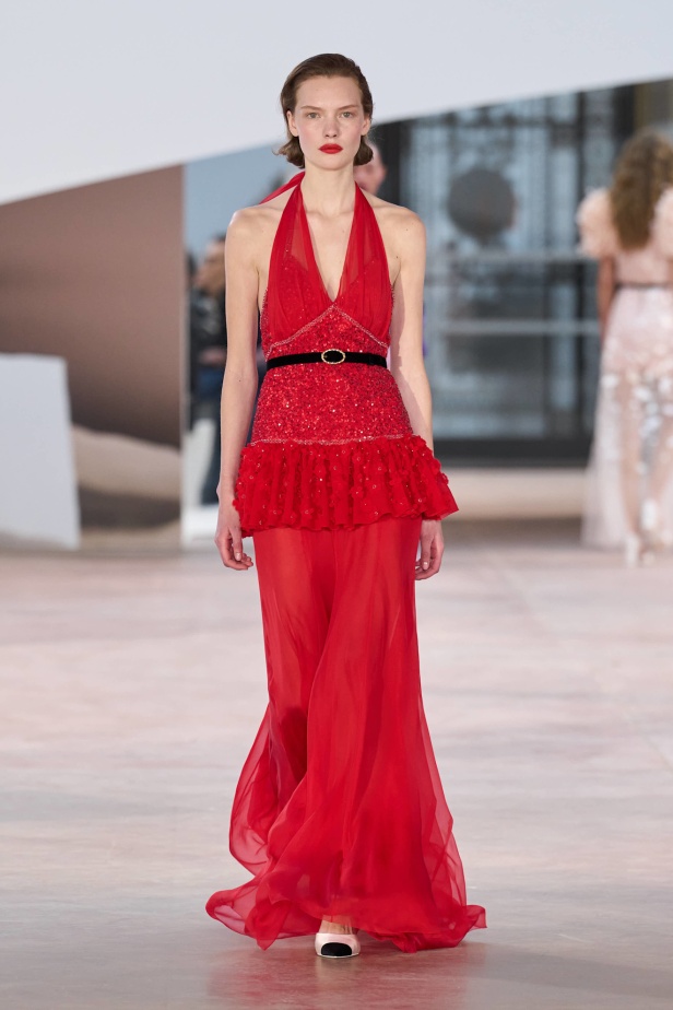 مجموعة Chanel ربيع و صيف 2025 للأزياء الراقية