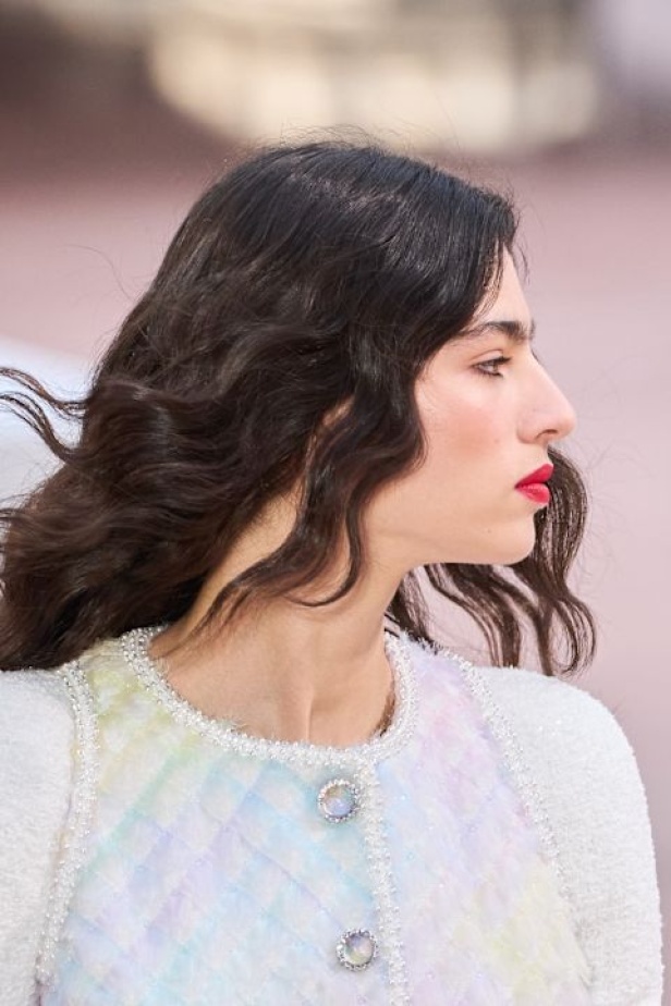 مجموعة Chanel ربيع و صيف 2025 للأزياء الراقية