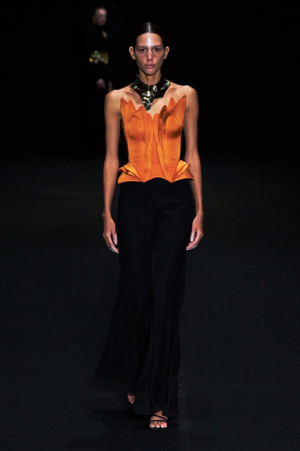 مجموعة Gaurav Gupta لصيف 2025 