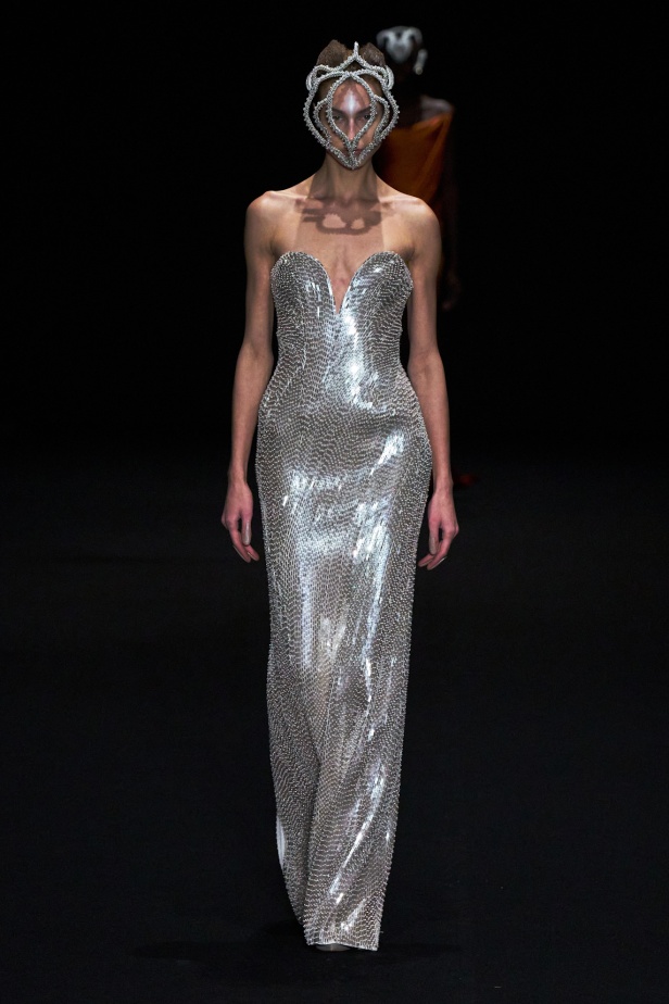 مجموعة Gaurav Gupta لصيف 2025 