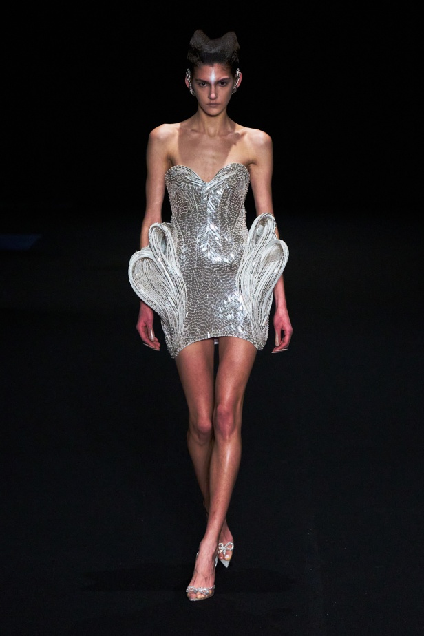 مجموعة Gaurav Gupta لصيف 2025 