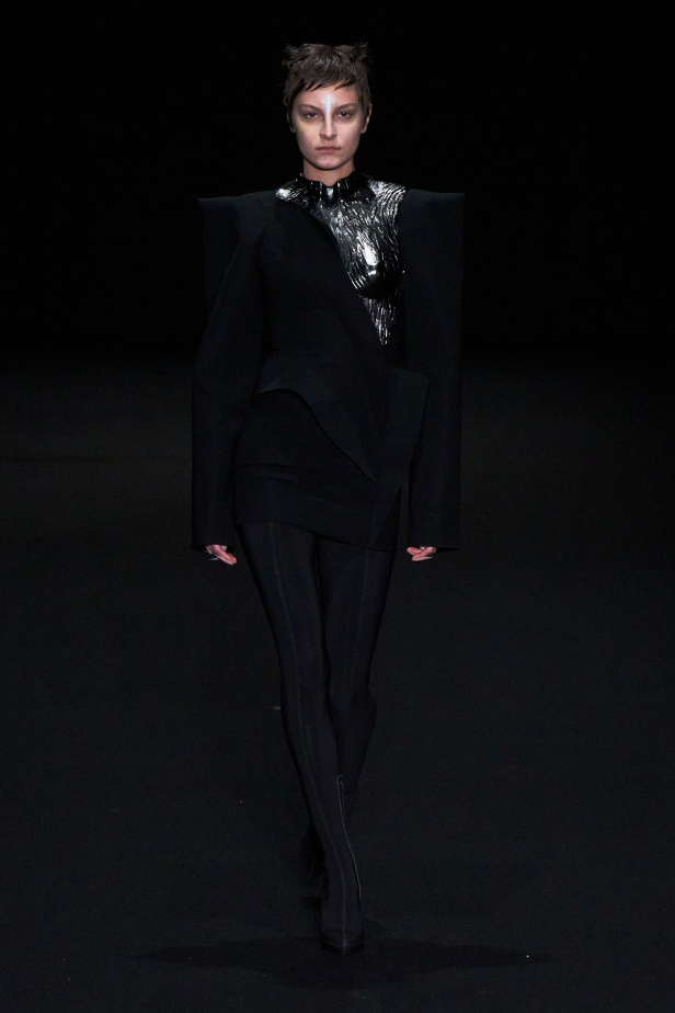 مجموعة Gaurav Gupta لصيف 2025 