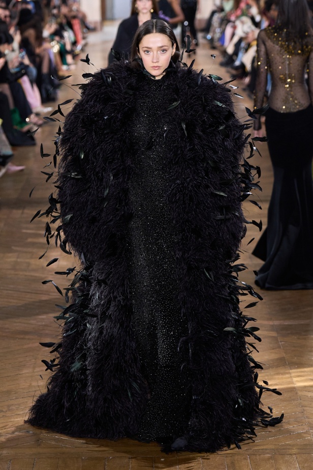 مجموعة جورج حبيقة للأزياء الراقية لربيع 2025