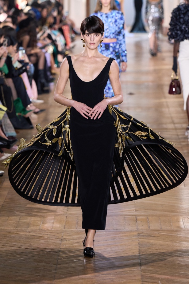 مجموعة جورج حبيقة للأزياء الراقية لربيع 2025