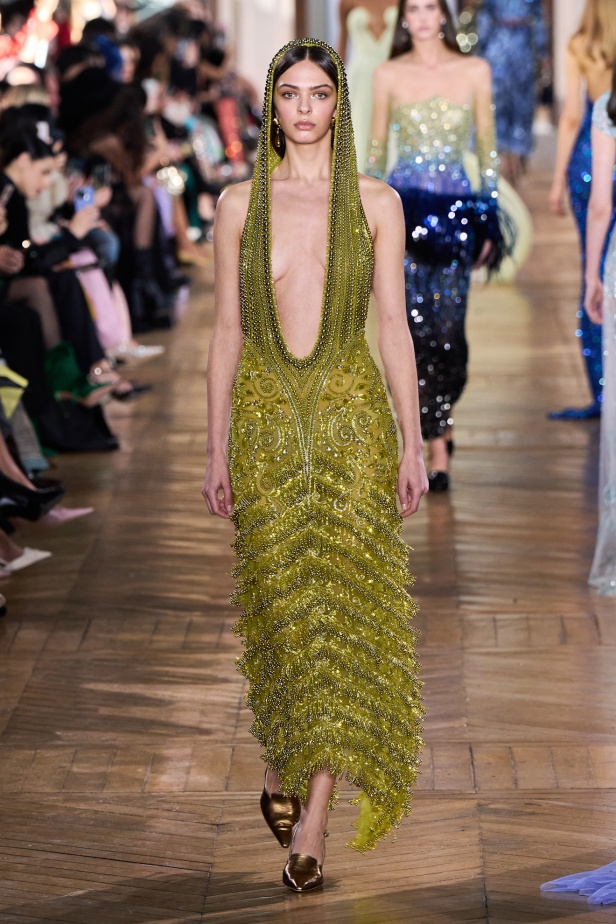 مجموعة جورج حبيقة للأزياء الراقية لربيع 2025