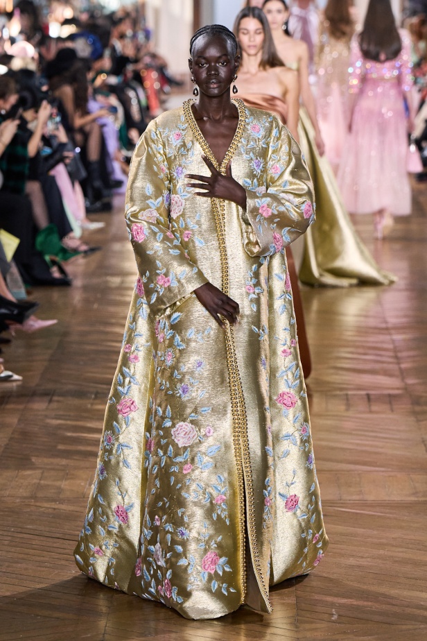 مجموعة جورج حبيقة للأزياء الراقية لربيع 2025