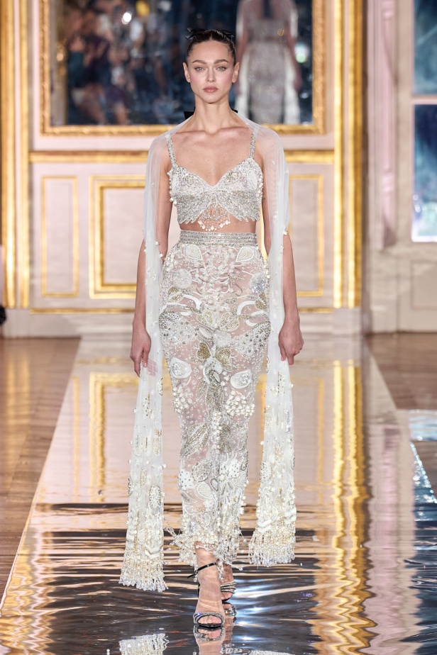 مجموعة Zuhair Murad للأزياء الراقية لربيع 2025 