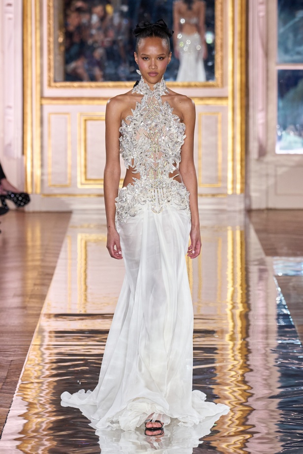 مجموعة Zuhair Murad للأزياء الراقية لربيع 2025 