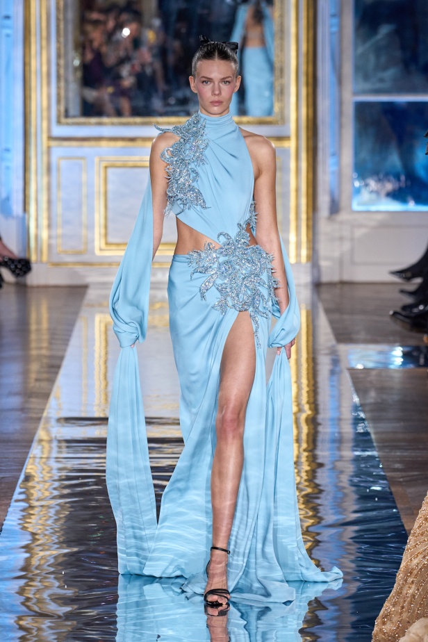 مجموعة Zuhair Murad للأزياء الراقية لربيع 2025 