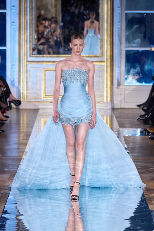 مجموعة Zuhair Murad للأزياء الراقية لربيع 2025 