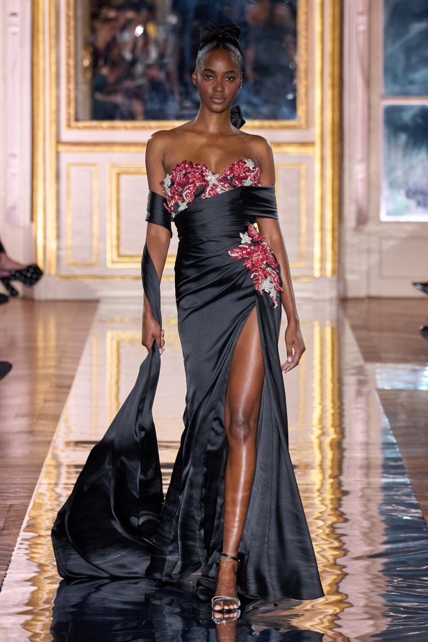 مجموعة Zuhair Murad للأزياء الراقية لربيع 2025 