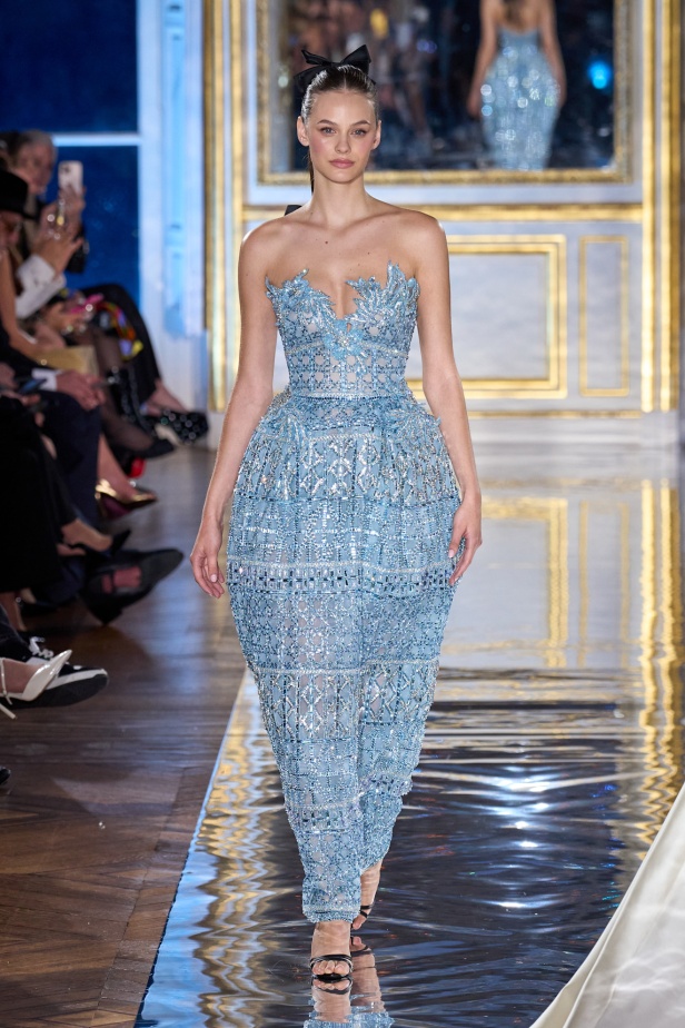 مجموعة Zuhair Murad للأزياء الراقية لربيع 2025 