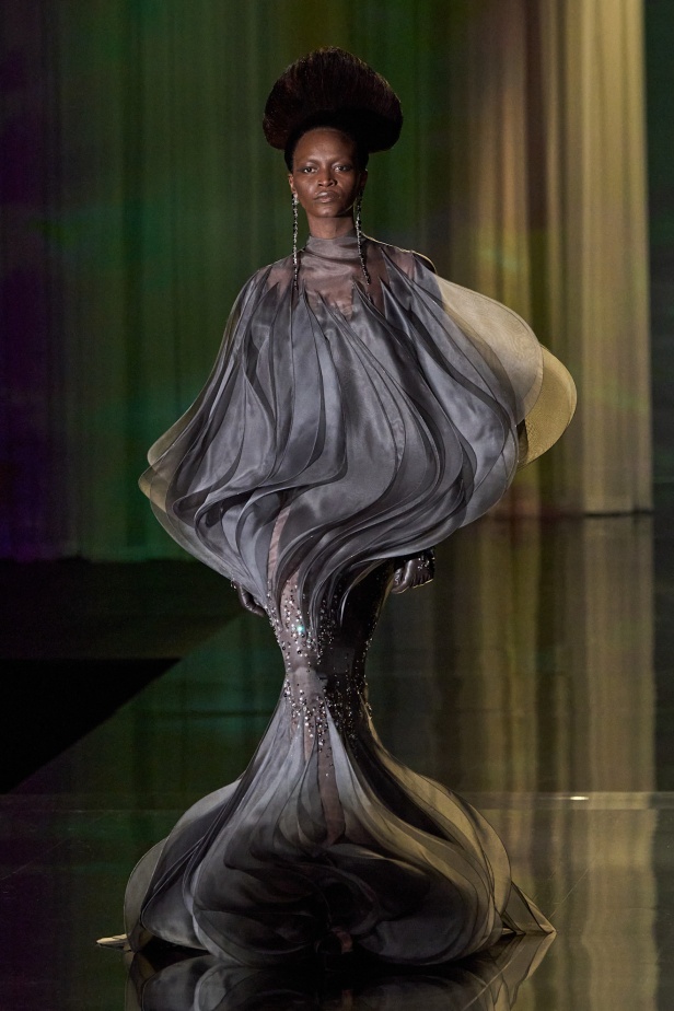 مجموعة Stephane Rolland للأزياء الراقية لربيع 2025 