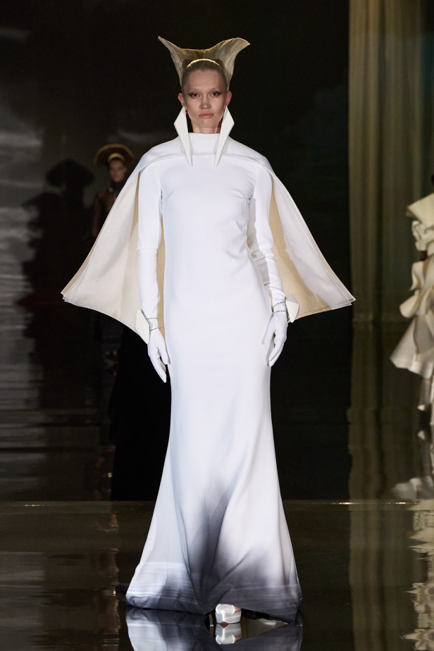 مجموعة Stephane Rolland للأزياء الراقية لربيع 2025 