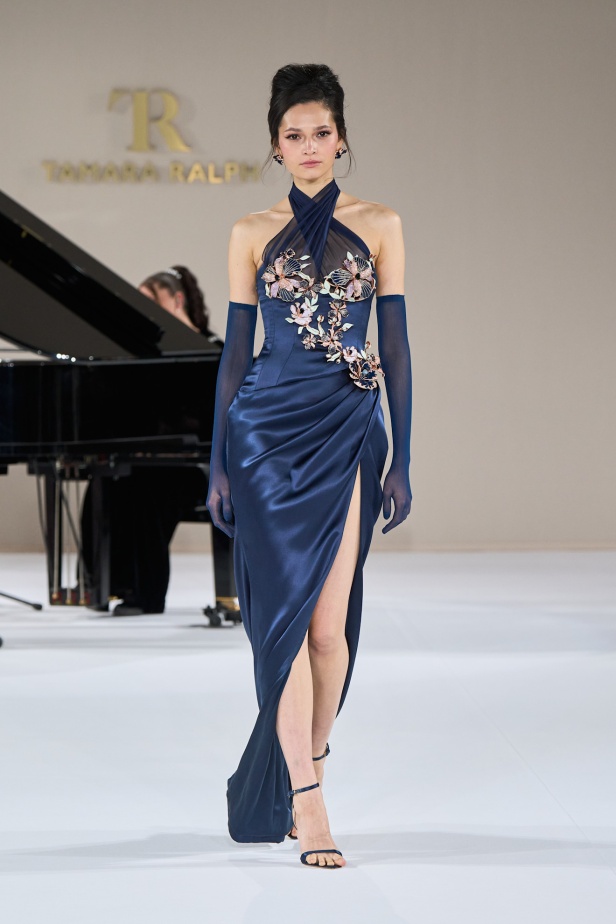  عرض Tamara Ralph لصيف 2015 في باريس