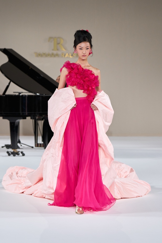  عرض Tamara Ralph لصيف 2015 في باريس