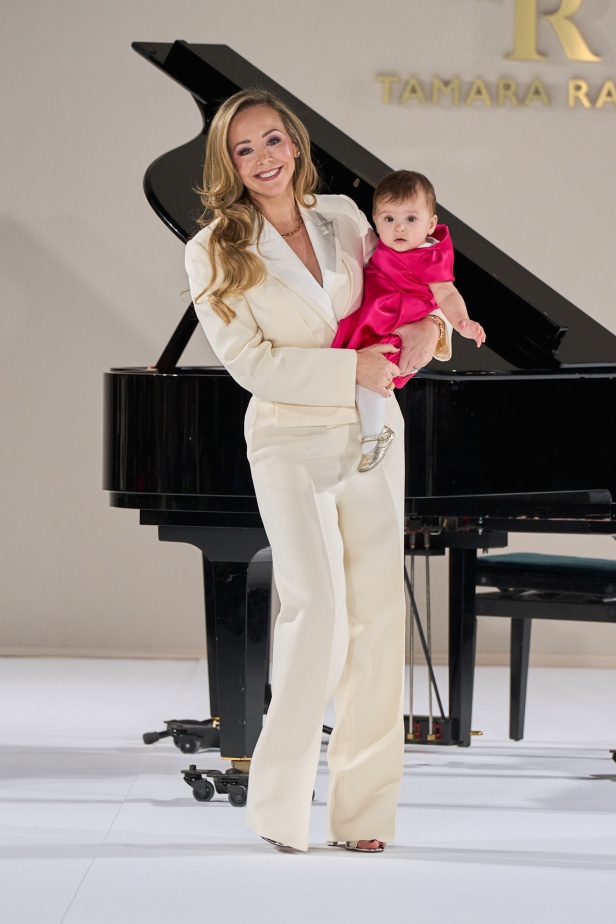  عرض Tamara Ralph لصيف 2015 في باريس