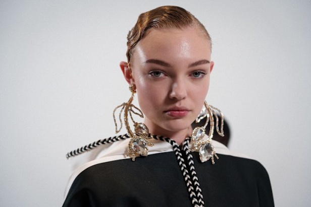 مجموعة Giambattista Valli