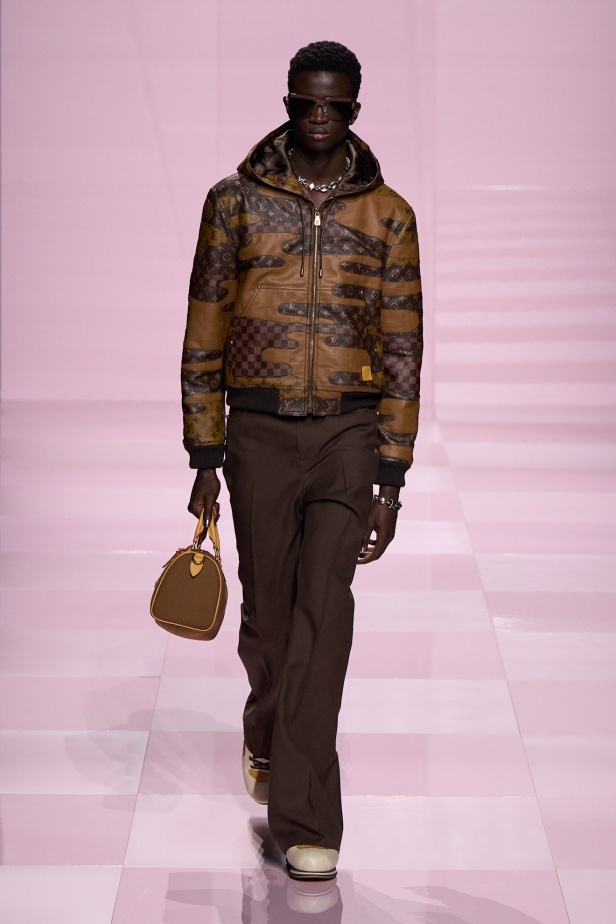 مجموعة خريف و شتاء 2025 للملابس الرجالية من Louis Vuitton