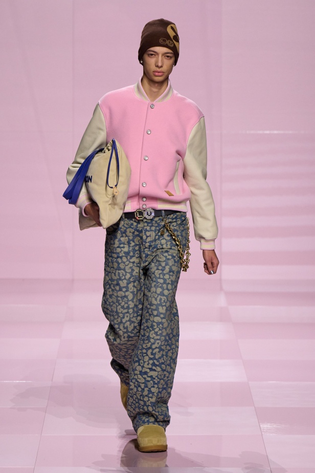 مجموعة خريف و شتاء 2025 للملابس الرجالية من Louis Vuitton