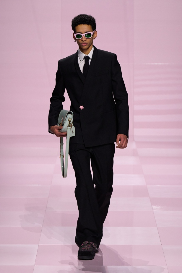 مجموعة خريف و شتاء 2025 للملابس الرجالية من Louis Vuitton