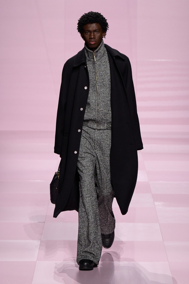 مجموعة خريف و شتاء 2025 للملابس الرجالية من Louis Vuitton