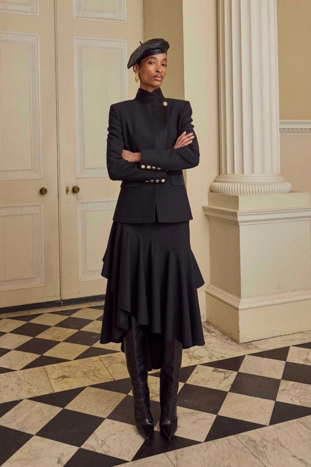 عرض أزياء Temperley London لخريف وشتاء 2025-2026