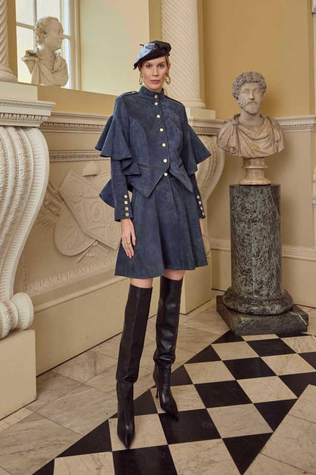 عرض أزياء Temperley London لخريف وشتاء 2025-2026