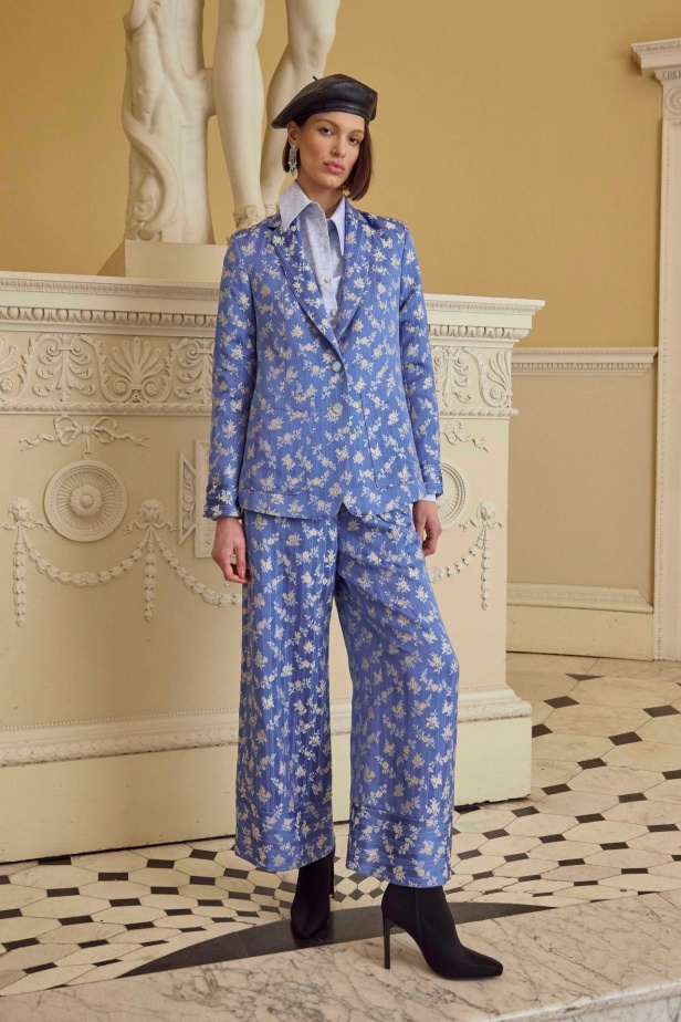 عرض أزياء Temperley London لخريف وشتاء 2025-2026