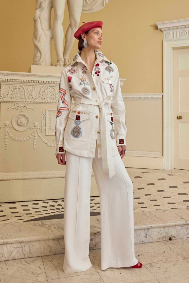 عرض أزياء Temperley London لخريف وشتاء 2025-2026