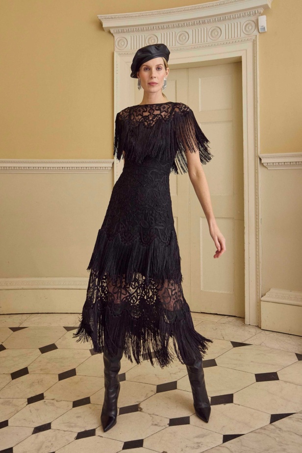 عرض أزياء Temperley London لخريف وشتاء 2025-2026