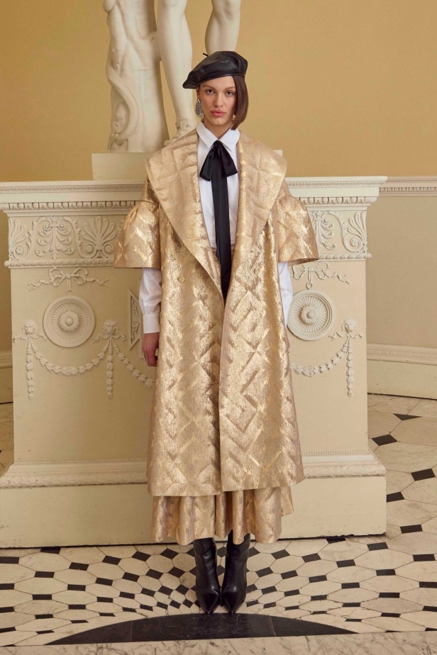 عرض أزياء Temperley London لخريف وشتاء 2025-2026