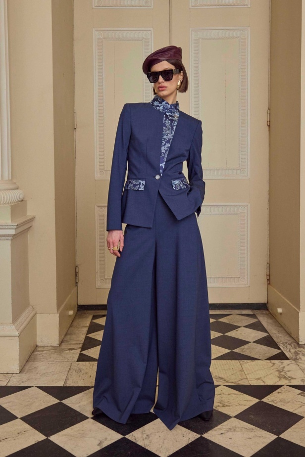 عرض أزياء Temperley London لخريف وشتاء 2025-2026