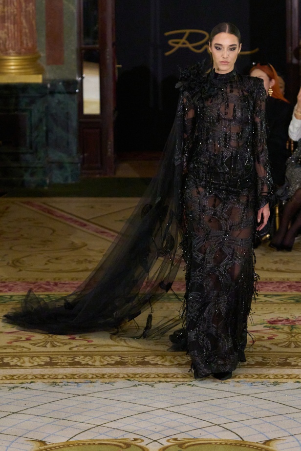  روبير أبي نادر يكشف أسرار الأناقة الملكية في ربيع وصيف 2025