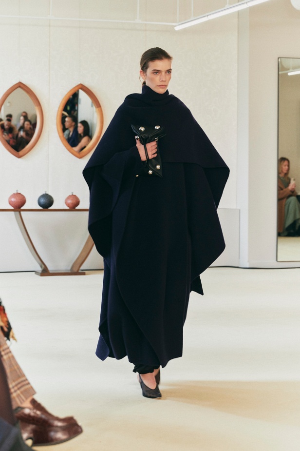 عودة إلى جوهر الاناقة في "التوزارا" لخريف وشتاء 2025 للملابس الجاهزة