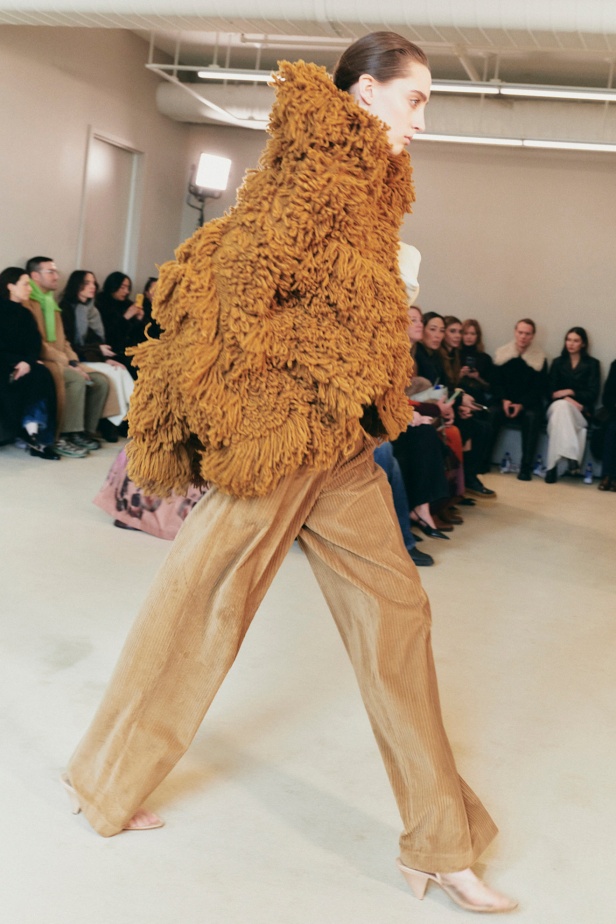 عودة إلى جوهر الاناقة في "التوزارا" لخريف وشتاء 2025 للملابس الجاهزة