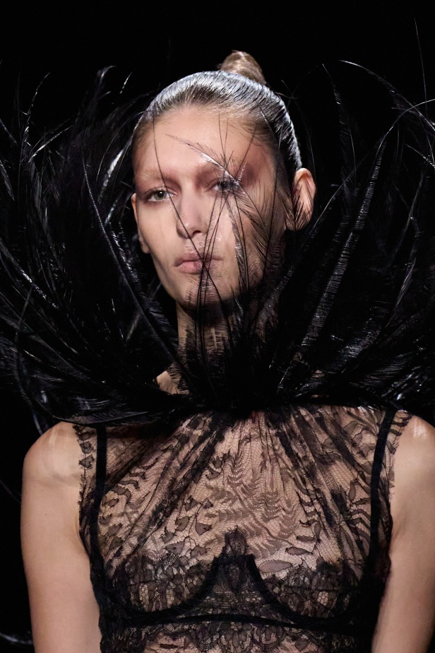 مجموعة Ashi Studio ربيع و صيف 2025 للأزياء الراقية