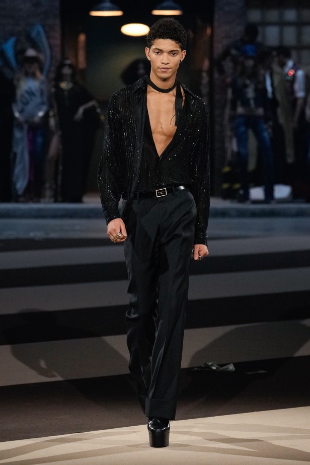 علامة ديسكوارد تحتفل بثلاثين عام من الابداع في عرض احتفالي رائع