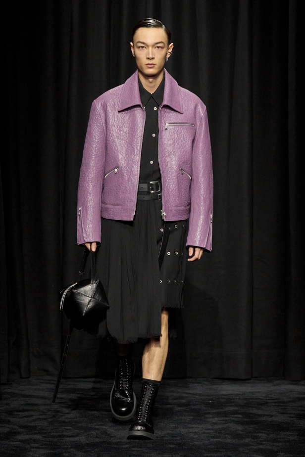 مجموعة JIL SANDER لخريف وشتاء 2025... إلهام من أسمى معاني الحب