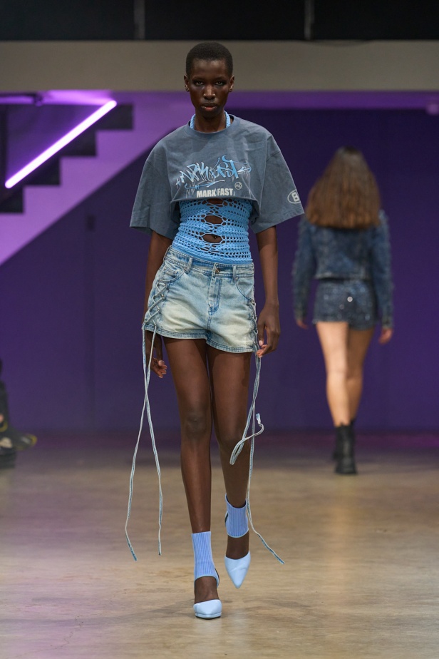 مجموعة مارك فاست تعكس روح المدن الديناميكية وفن الشارع الشبابي