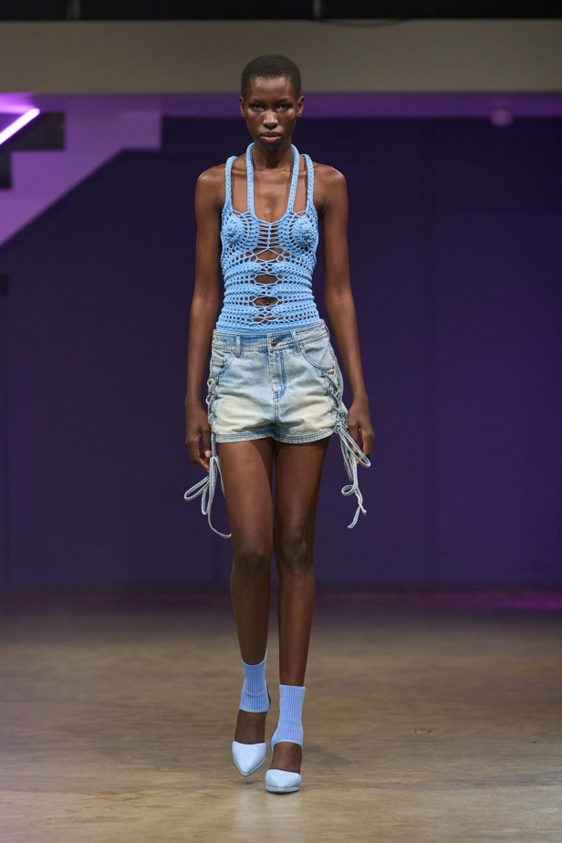 مجموعة مارك فاست تعكس روح المدن الديناميكية وفن الشارع الشبابي