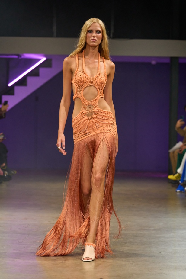 مجموعة مارك فاست تعكس روح المدن الديناميكية وفن الشارع الشبابي